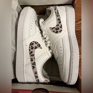 Nike Womens Court Vision Low 8.5 White/Black/Desert Sand